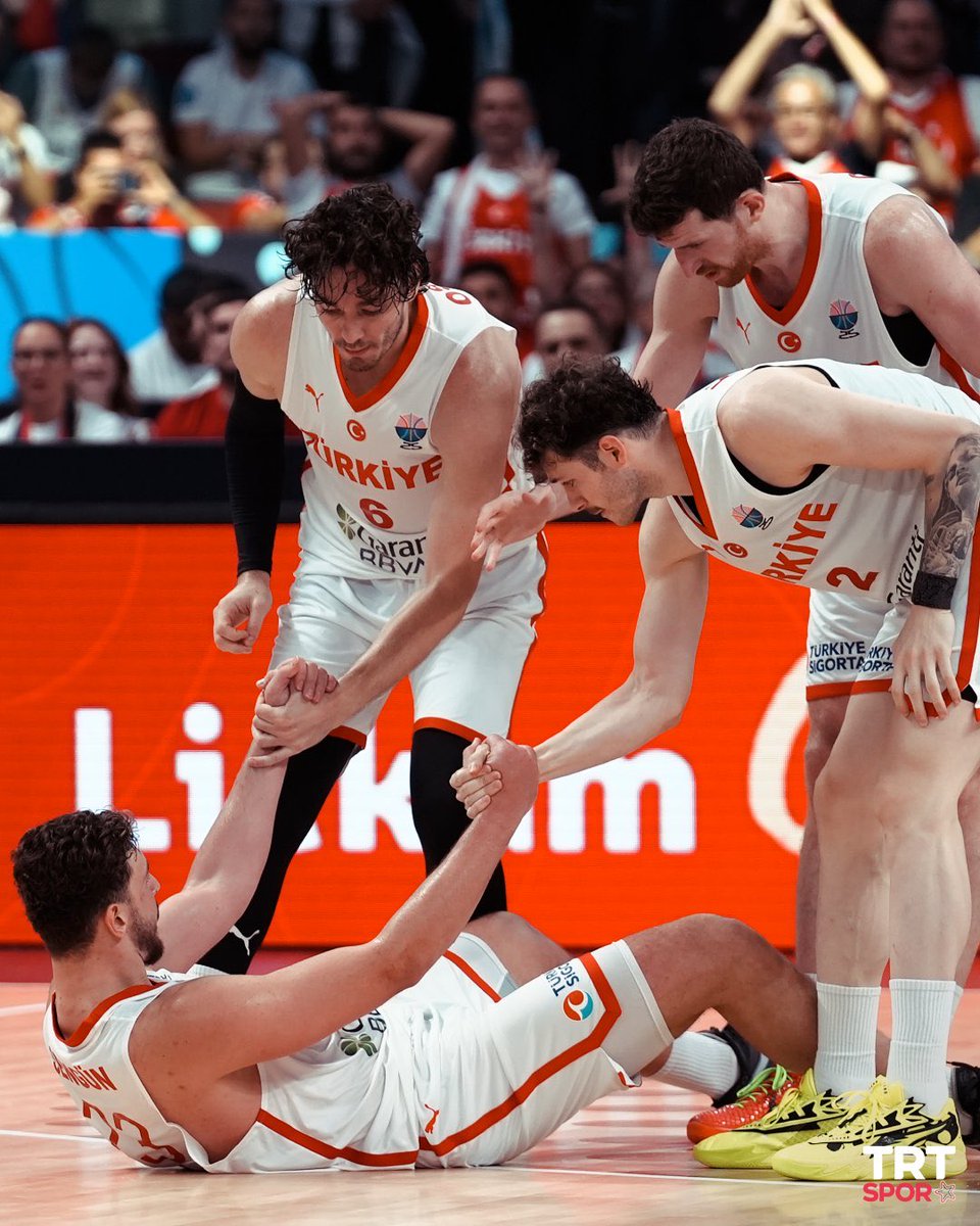 🏀 BEKLENEN GÜN GELDİ!

A Milli Basketbol Takımımız, bu akşam saat 21.00’de Sırbistan karşısında parkeye çıkıyor.

Şimdi destek zamanı!

Sesimiz Sırbistan’da yankılansın, yeri göğü inletmeye hazır mıyız? 🇹🇷🔥

#BizBirlikteyiz

#FIBAWC x #SetItUpTürkiye