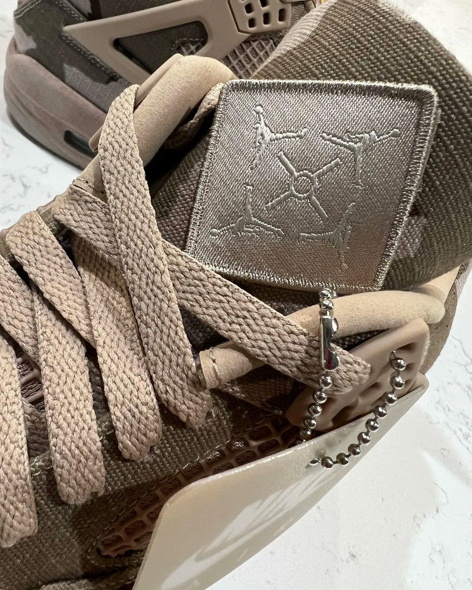 JustFreshKicks tweet media