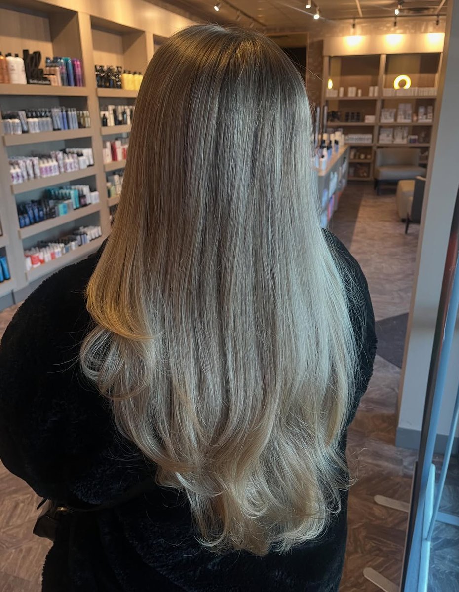 Mitchell's Salon tweet media