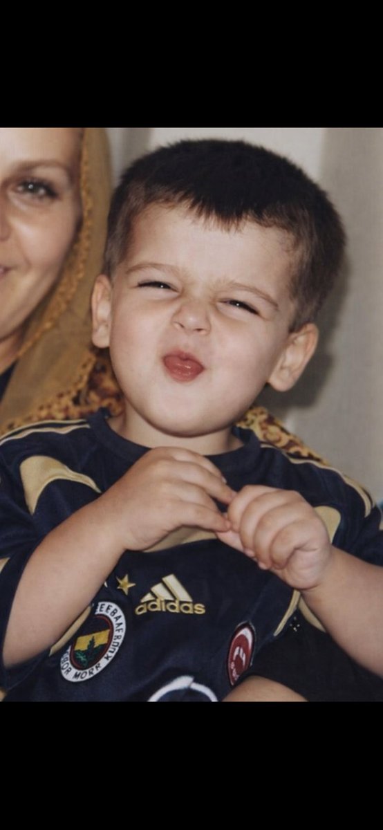 KAAN_1907___'s tweet photo. 2005 sezonu efsane forması…
Senin sevgin ile büyüdük….💛💙 https://t.co/OPPBptYjKh