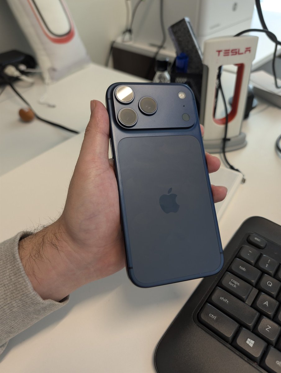 TexasTSLA tweet media