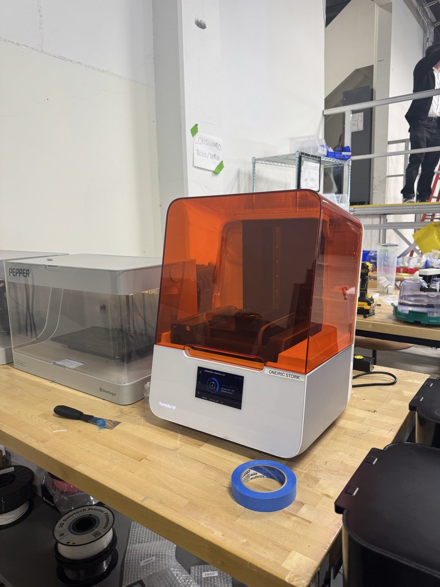 tara tan tweet media