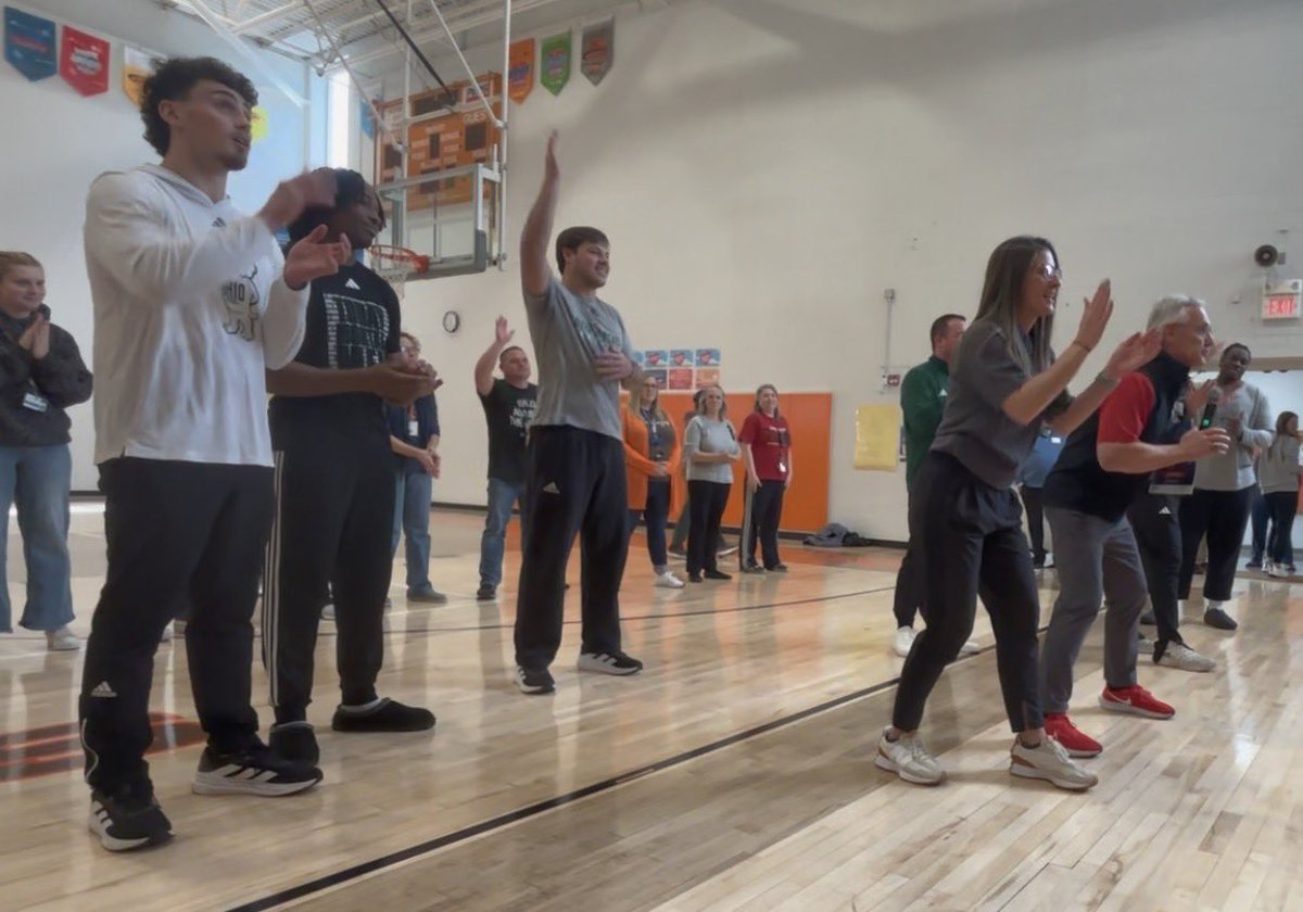 Coach John Hauser tweet media