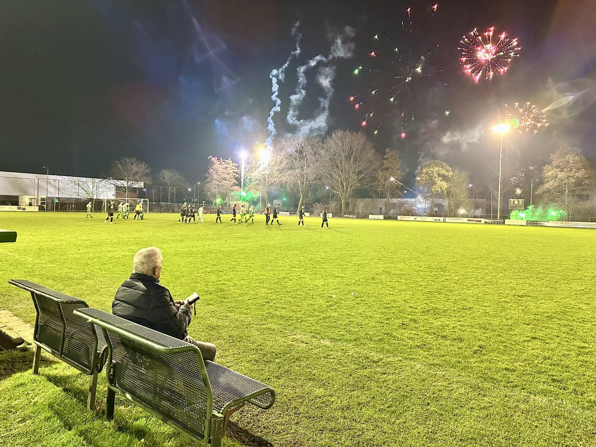 Dick Teunen tweet media