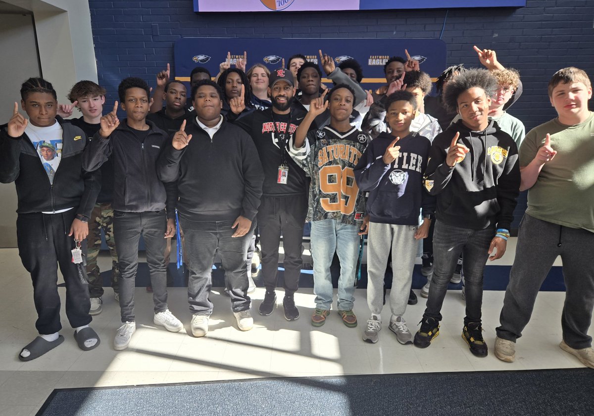 COACH COLLIN COFFER tweet media