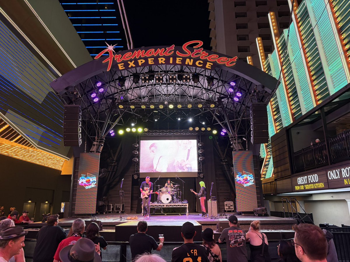 sincitytravels's tweet photo. 2 weeks till Vegas! #isitmarchyet https://t.co/EitQuDnJS9