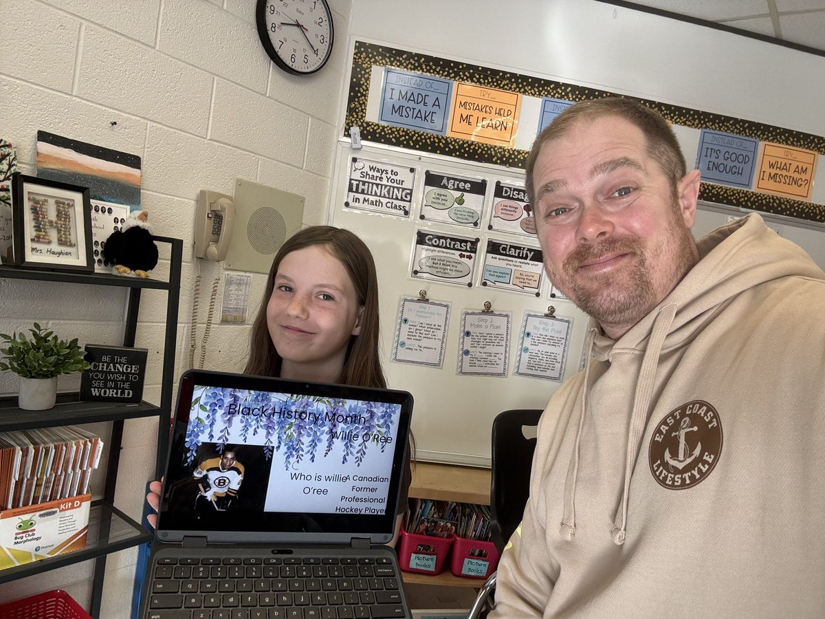 Mr. Cook tweet media