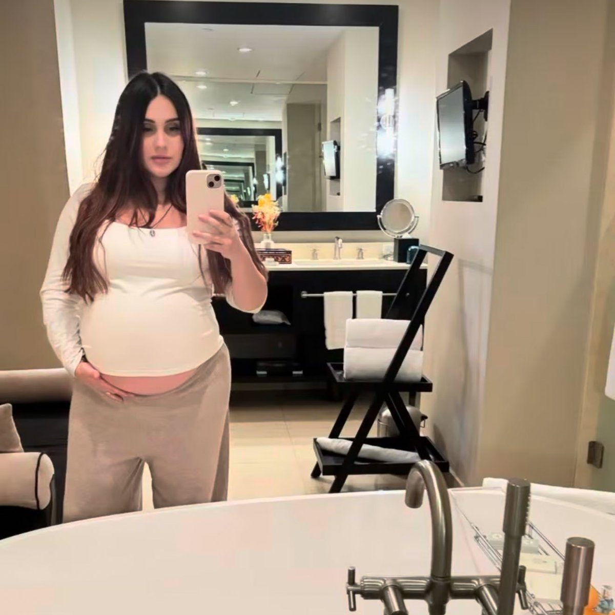 o tamanho da barriga da dulceeeee 🥹🥹🥹