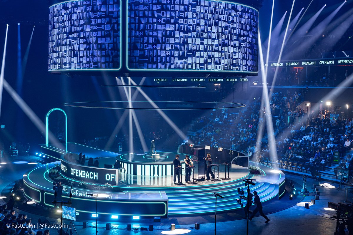 FastColin tweet media