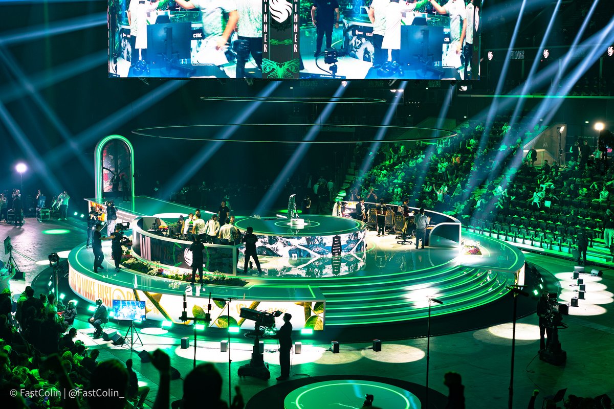 FastColin tweet media