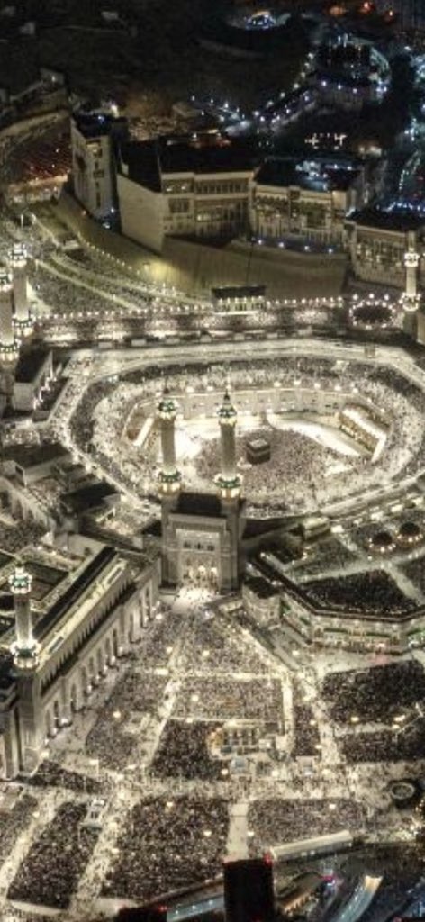 فستانها ما هوب  مثل الفساتين 
متميزة   طهر   المكان   وحلاها 
#مكة_المكرمة
#محمد_العريعر