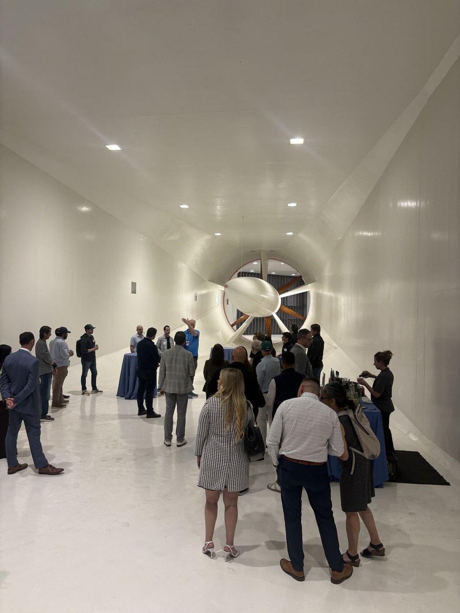 Neal Bloom tweet media