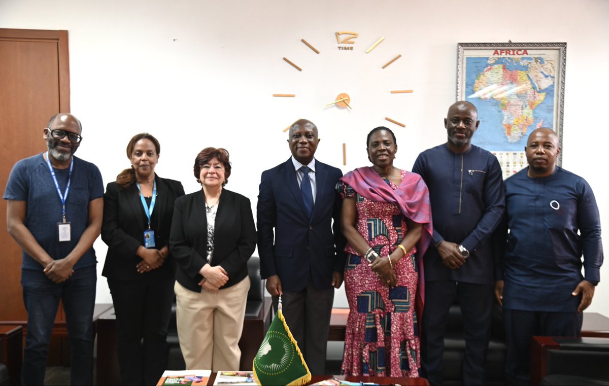 AU_HHS's tweet image. H.E @amma_twumamoah met with Mr. @G_LaryeaAdjei, Dir. of Prog. at @UNICEF, to strategize on tackling child poverty, ending harmful practices, advocating against online abuse &amp;amp; expanding sustainable support for children with disabilities to advance their full inclusion.

#EndFGM