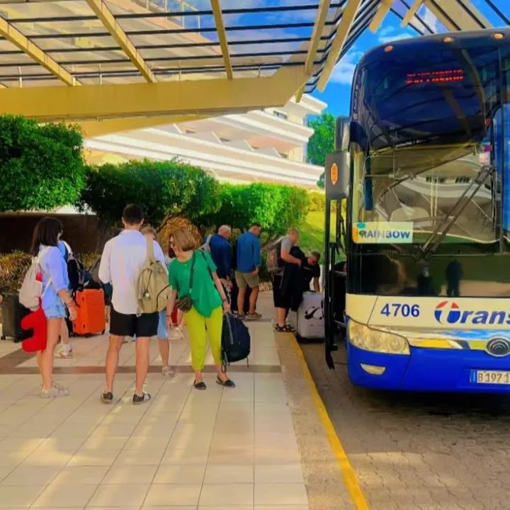 El Hotel Bella Costa le da la bienvenida a un maravilloso grupo de visitantes polacos que han llegado para vivir una experiencia inolvidable en el paraíso de Varadero.
#CubanacanVaradero