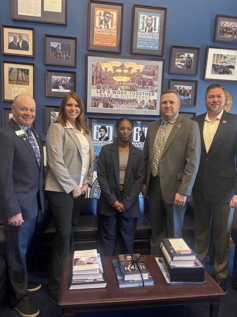 UNR Office of Government and Community Engagement tweet media