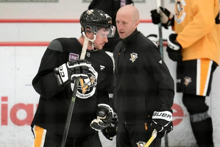 Head Coach Dan Muse on Sidney Crosby: 
"I don't think I've ever been around somebody that's so highly respected by everyone. There is a different level of respect [in the hockey world] with Sidney Crosby... and I knew that before I got here. Now it's like, I see the reason even