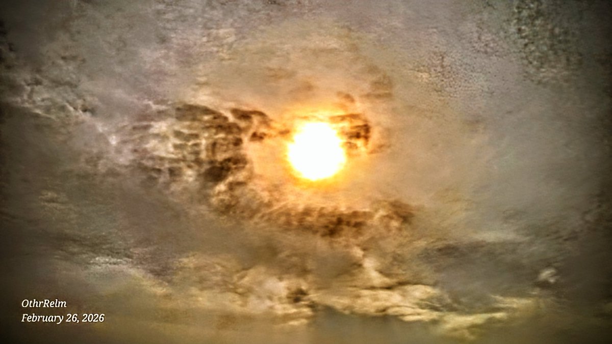 OthrRelm's tweet image. 🧡Hi everyone ✨️Some ☀️sun captures just now to share,.hope your afternoon is pleasant there💫.Not Ai Here💛 #NotAi #Sunvibes #Cloudscape #reality