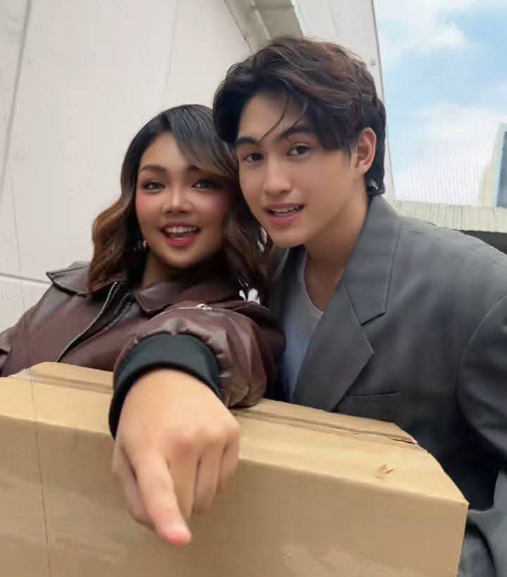 HAPPY 4MONTHSARY  CARTON📦
🤎💛💙
#Carton #AntonVinzon #CarmelleCollado #TeamCartonVerseOFC #Couriers