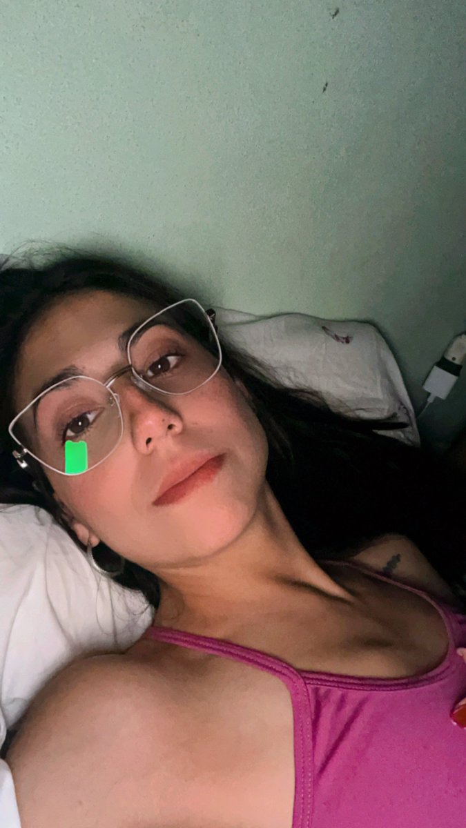 Si tu ne dors pas encore like et je te n&amp;de 🥵🥵