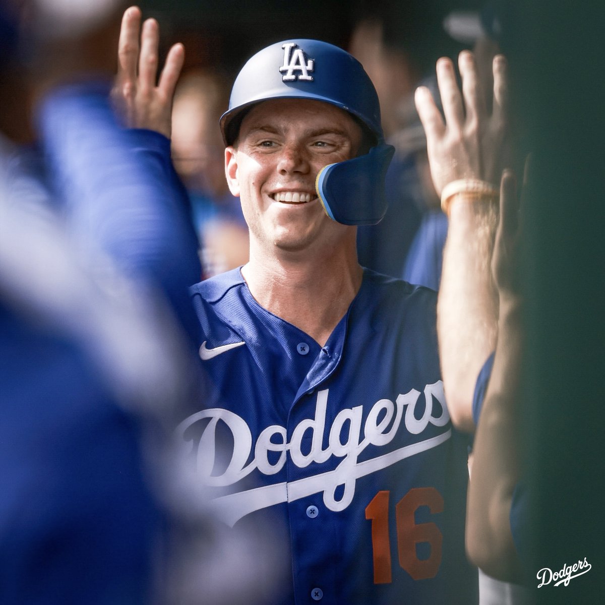 #DodgersWin!
FINAL: #Dodgers 7, White Sox 6