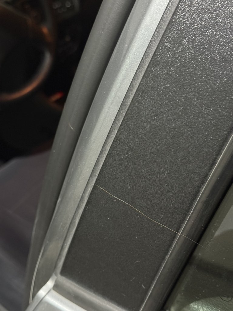 ʀᴇᴢᴀ  tweet media