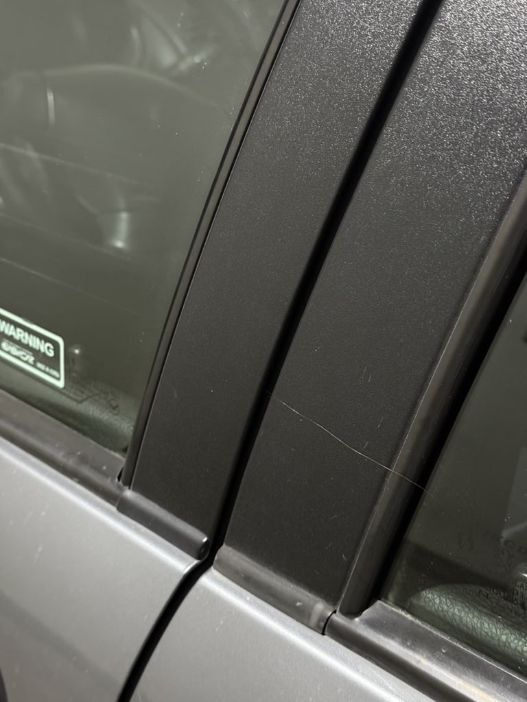 ʀᴇᴢᴀ  tweet media