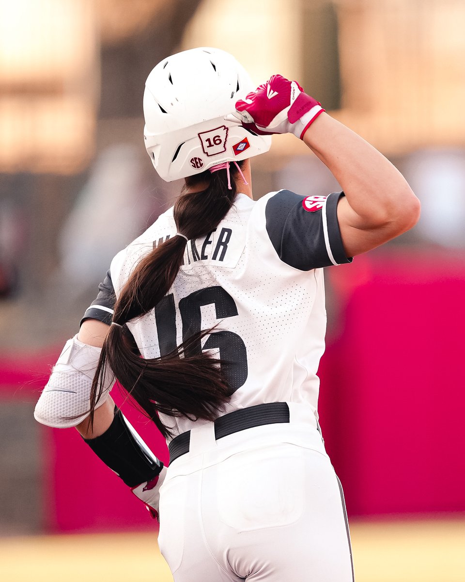 Arkansas Softball tweet media