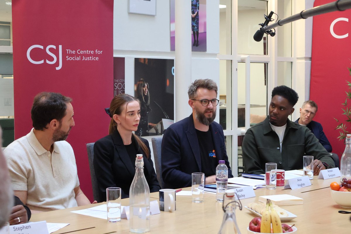 Alex Hughes tweet media