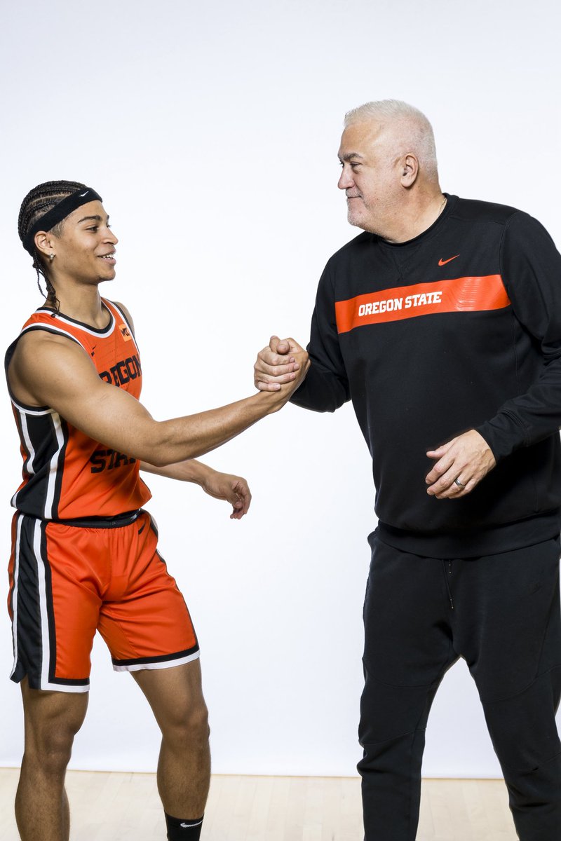 Keziah.eks tweet media