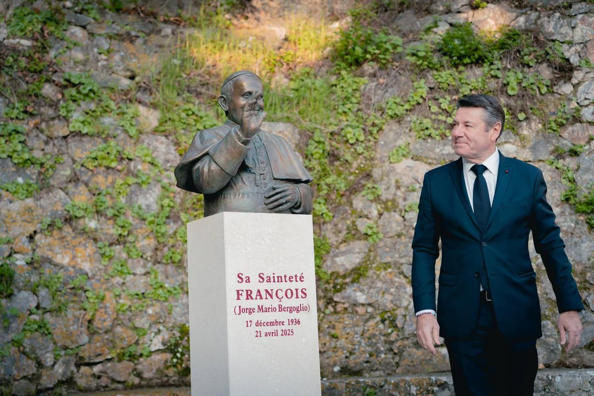 Hélène Fouassier tweet media