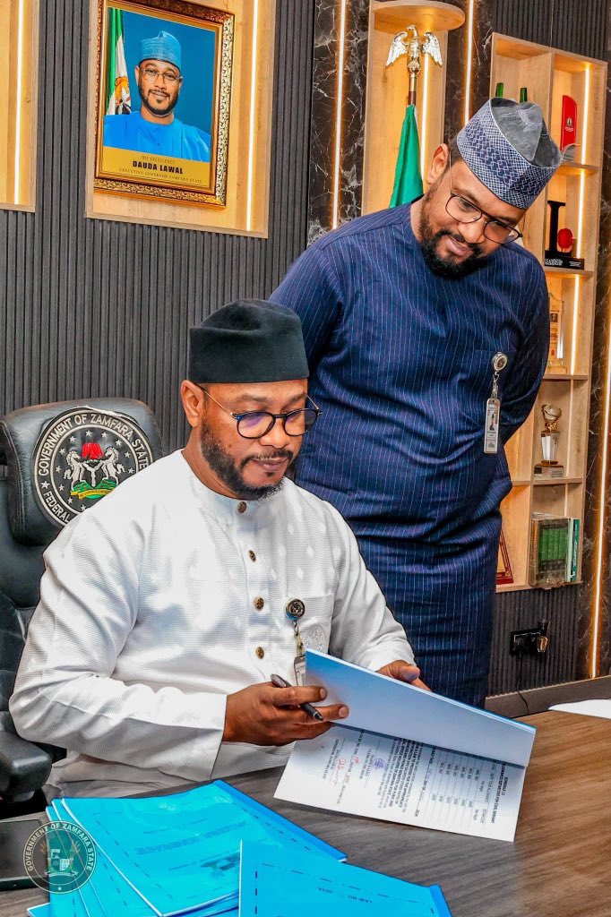 zitda_info's tweet photo. A Historic Milestone for Digital Transformation in Zamfara State.

Today marks a truly significant moment for the future of technology and innovation in Zamfara State.

His Excellency, Dauda Lawal has officially signed into law the establishment of the Zamfara Institute of Information Technology, Gusau (ZIIT). This landmark legislation formally creates the legal and operational framework for an institute that will serve as a breeding ground for the next generation of technology professionals.

The establishment of ZIIT is more than the creation of a new institution—it is a bold statement of intent. It reflects the commitment of the Zamfara State Government to build a knowledge-driven economy, empower young people with cutting-edge digital skills, and position the state as a technology and innovation hub in Northern Nigeria.

With ZIIT, Zamfara will now play a pivotal role in developing highly skilled professionals in software development, cybersecurity, data science, artificial intelligence, and emerging technologies. The institute will serve not only Zamfara State, but the entire Northwest region and Northern Nigeria at large.

This milestone reinforces our collective vision of leveraging technology to drive economic growth, innovation, and inclusive development.

We congratulate His Excellency for this visionary leadership and commend all stakeholders who worked tirelessly to make this dream a reality.

The future is digital, and Zamfara is ready💪🏻

#WeMeanBusiness #DigitalZamfara #ZIIT #Innovation #Technology #FutureReady