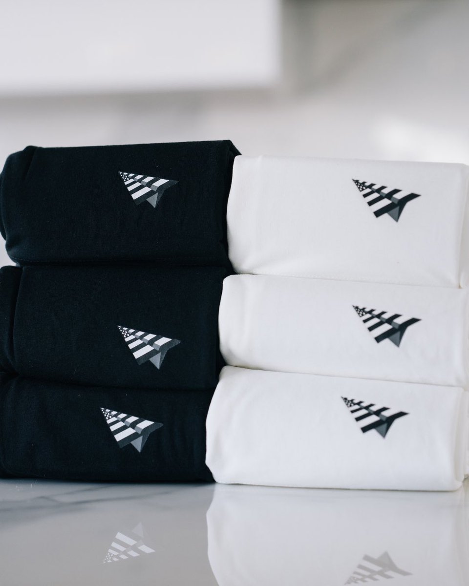 Paper Planes tweet media