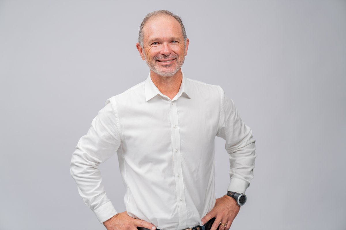 CollinsHume's tweet image. It’s been a supercharged couple of years — today is a great excuse to hit pause to celebrate.

Wishing Nathan a top birthday &amp;amp; year ahead of momentum + a bit of breathing room too💨🎂

collinshume.com/360

#CelebratingTeam #TeamCelebration #LiveYourLegacy #Human2Human #H2H