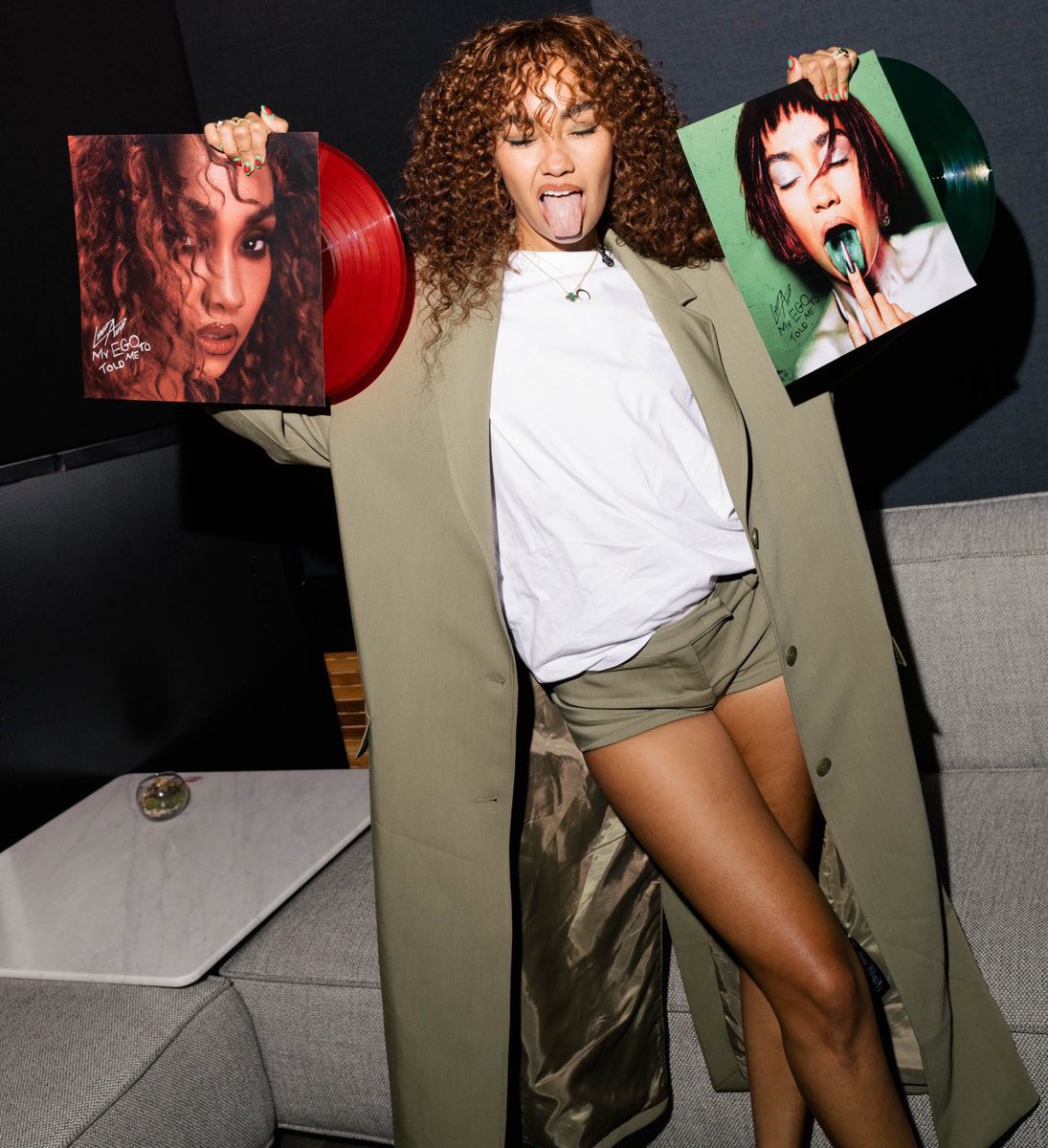 1 HOUR WARNING! 🚨

Just 1 hour left to buy Leigh-Anne’s album &amp; support her on tomorrow’s chart.

UK fans can download digital copies on iTunes (x1), Amazon (x1) and/or her store (x2): leigh-anne.lnk.to/MyEgoToldMeToD…

International fans can send funds for UK fans to @LeighAnneFunds.