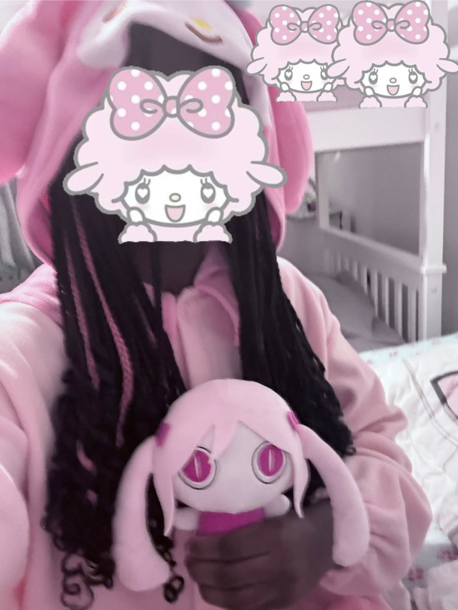 i  love  this  mymelo  onesie  a  lot  #jiraitwt ♡