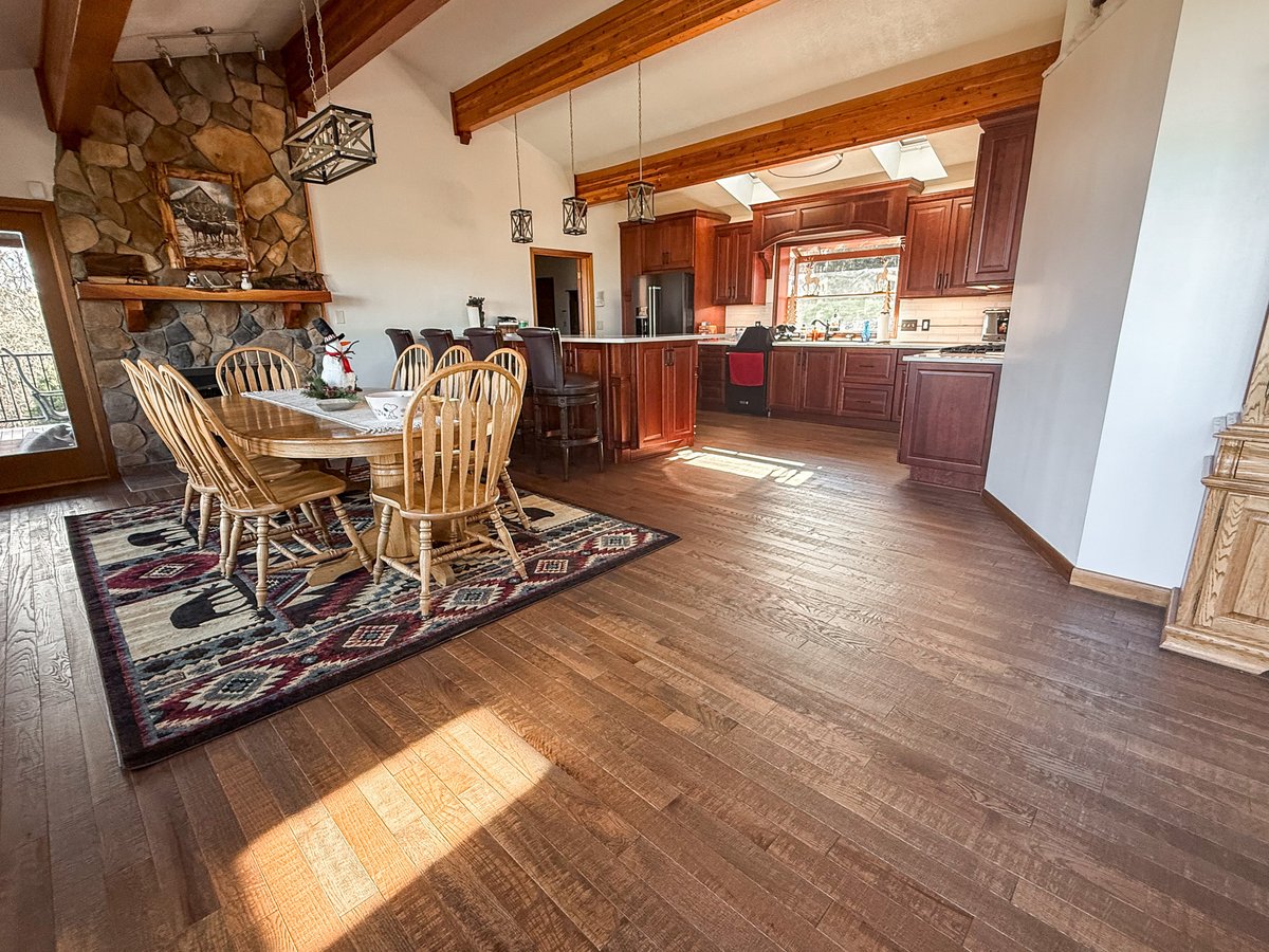 Rusmur Floors tweet media