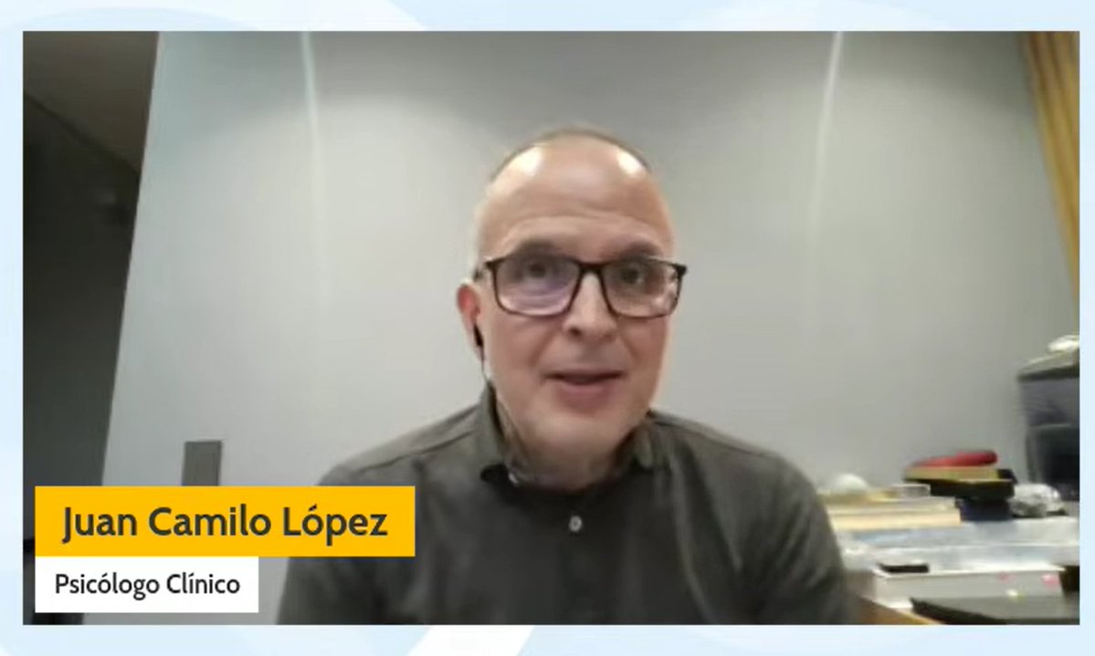 bienvividosymas's tweet image. "Uno de los retos más bacanos de la etapa de la #Vejez es que, sin importar los mensajes de la sociedad, hace parte del proceso de vivir y debemos transitarla con #Orgullo, #Dignidad y #Exuberancia", Juan Camilo López, @facisouniandes @Uniandes 

youtube.com/watch?v=1f866e…