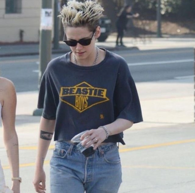 gi ᥫ᭡ tweet media