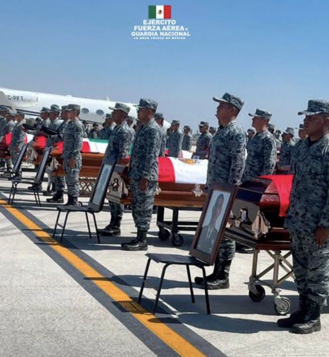 Claudia Sheinbaum no acudió al homenaje a los elementos de la Guardia Nacional caídos tras el operativo contra El Mencho. No hubo presencia, no hubo respaldo público, no hubo respeto institucional.

Prioridades, al parecer, hubo otras: pleitos en redes, batallas verbales y el