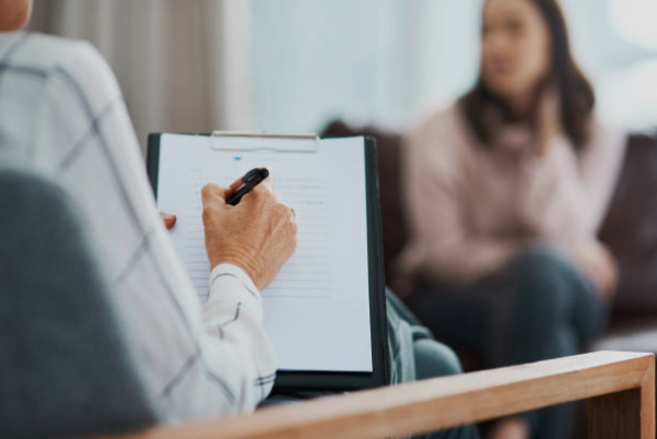 MiMIND2025's tweet photo. Romania has finalised 3 pilot tools under MiMIND to support Ukrainian refugees:
📋 Integration questionnaire
🧠 Mental health questionnaire
🎙 Professional interview guide
Evidence-based, culturally sensitive &amp; practice-oriented.
https://t.co/Vj9eF21tyX

#MentalHealth #Refugees https://t.co/mNvqcyuVCK
