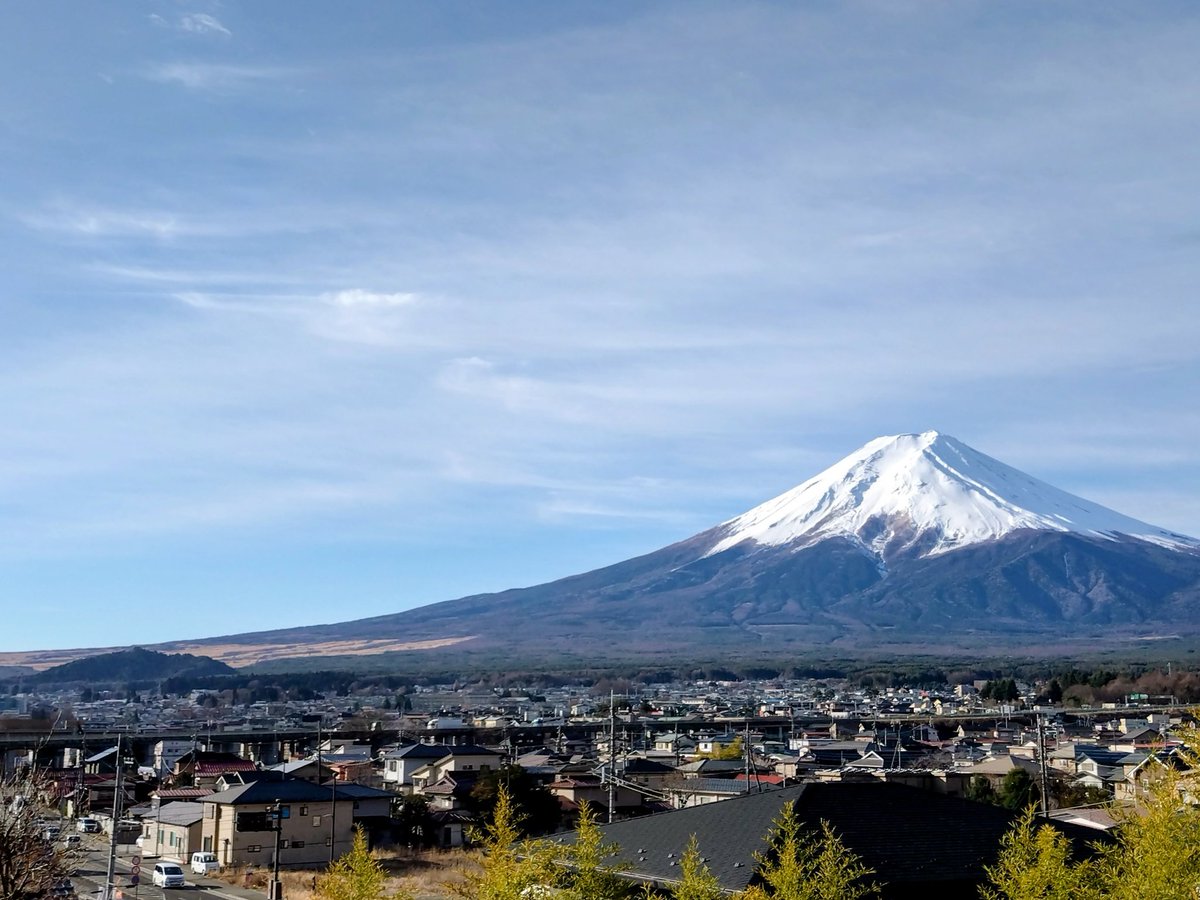 2月二十八日金曜日。 #富士吉田 からの #富士山 です。 数日ぶりに見え