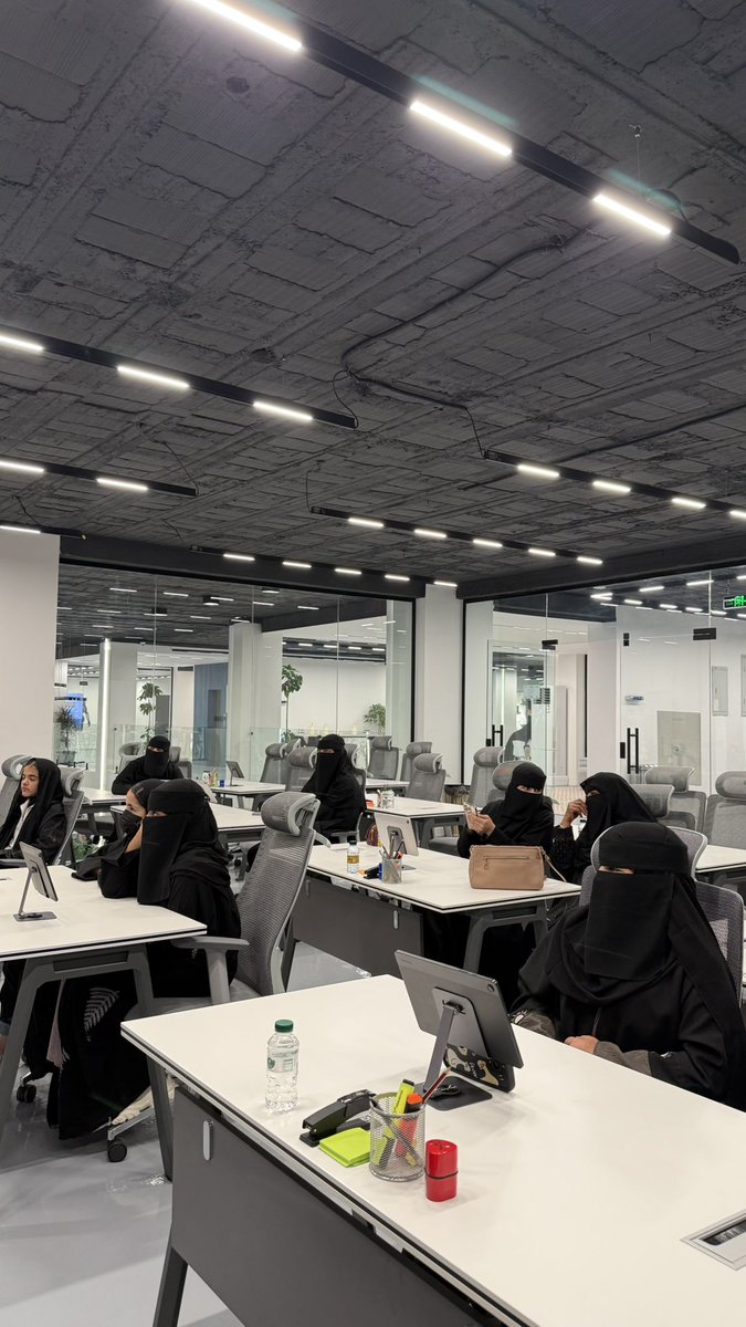 Manar alnuqaydan tweet media