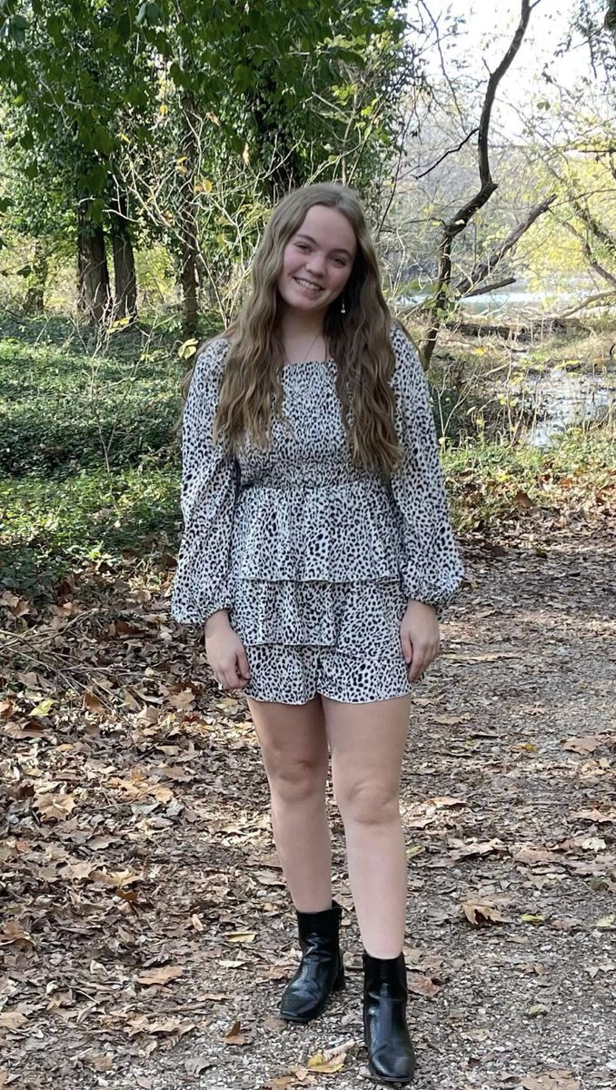 Unigo Scholarships tweet media