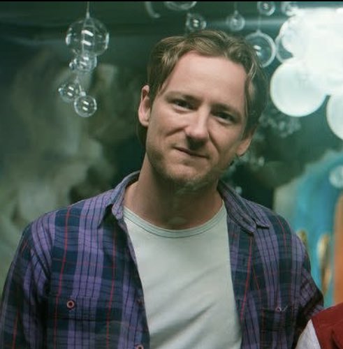 this looks like a character that will either die or go through something depressing...