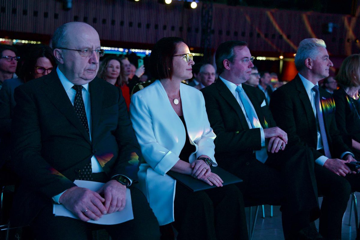 Yuriko Backes tweet media