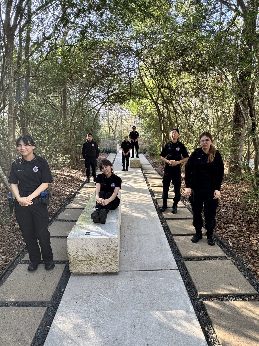 Coach Hernandez tweet media