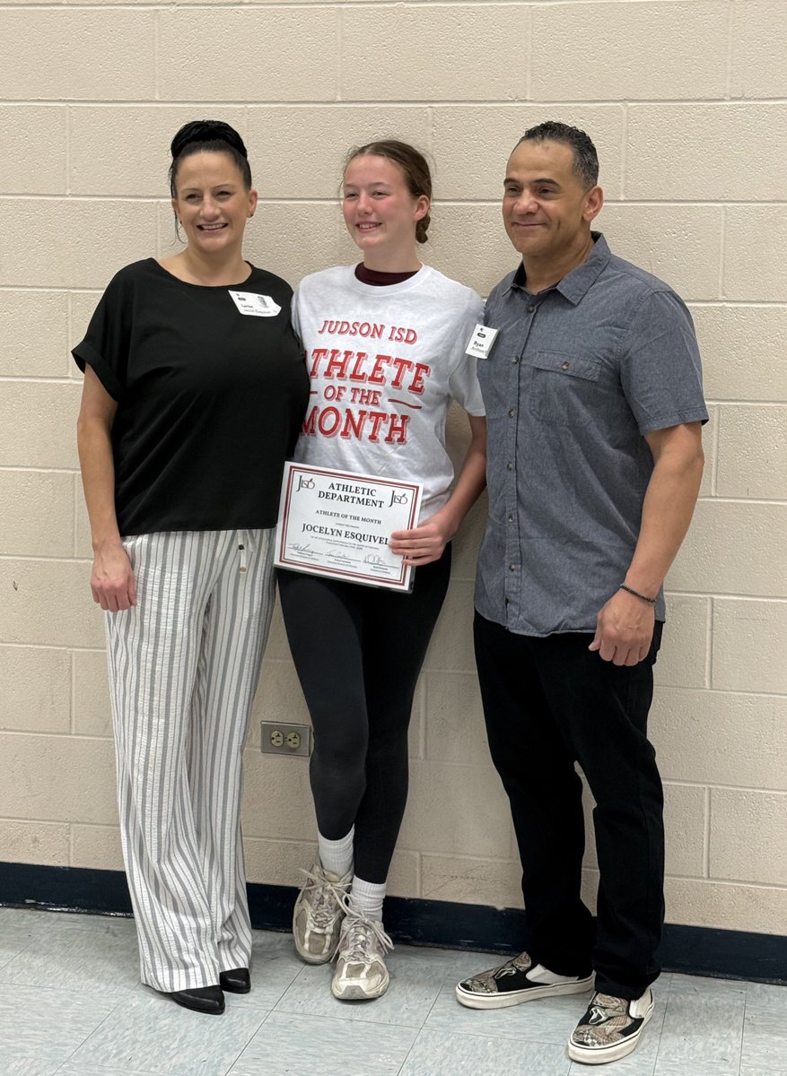 WHMSAthletics's tweet photo. This is what being a true LEADER looks like! 🐾 7th Grader Jocelyn Esquivel is our Judson ISD AOTM for February and we couldn’t be more PROUD! This kid continues to amaze us in all that she does. Oh by the way, Straight A student YEAR ROUND! Let’s GO!!!! 🎉👏🏽🐾📚 https://t.co/GTl9iWRZZH