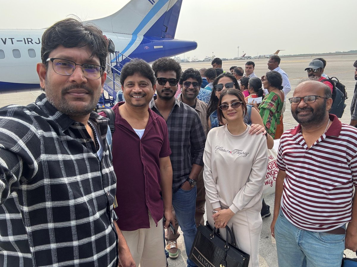 Off to Amalapuram for #Purushaha Promotions

<a href="/kalyanb949/">Pavan kalyan</a> <a href="/Actor_Rajkumar9/">RajkumarKasireddy</a> <a href="/MeSapthagiri/">Sapthagiri</a> 
<a href="/rayancha2vk/">Rayancha Kokkura</a> <a href="/VeeruVulavala/">veeru vulavala</a> #SatishMutyala
<a href="/vtvganeshoff/">vtvGanesh</a> #PammiSai
#Vishika #HassiniSudhir
#ShravanBharadwaj
<a href="/JungleeMusic/">Junglee Music South</a> <a href="/TimesMusicHub/">Times Music</a>
<a href="/ananthasriram/">anantha sriram</a> <a href="/EditorKoti/">KOTI K</a>
#SravyaPeddi #Raghava