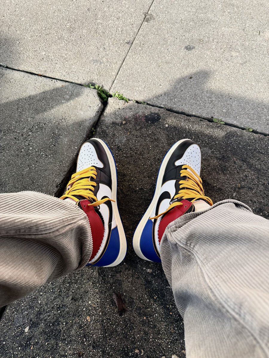 Dark Arts is RED tweet media