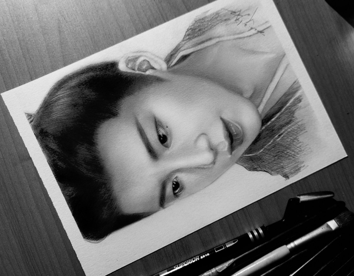 YoAllen1021's tweet photo. 예전에 그려논거였는대...이제야😆
서권일몽 무지재밌었지..ㅎㅎㅎ
류우녕의 재발견!!!!
#书卷一梦 #서권일몽 #남형 #류우녕
#南珩 #刘宇宁 https://t.co/1Bb2vOZDek